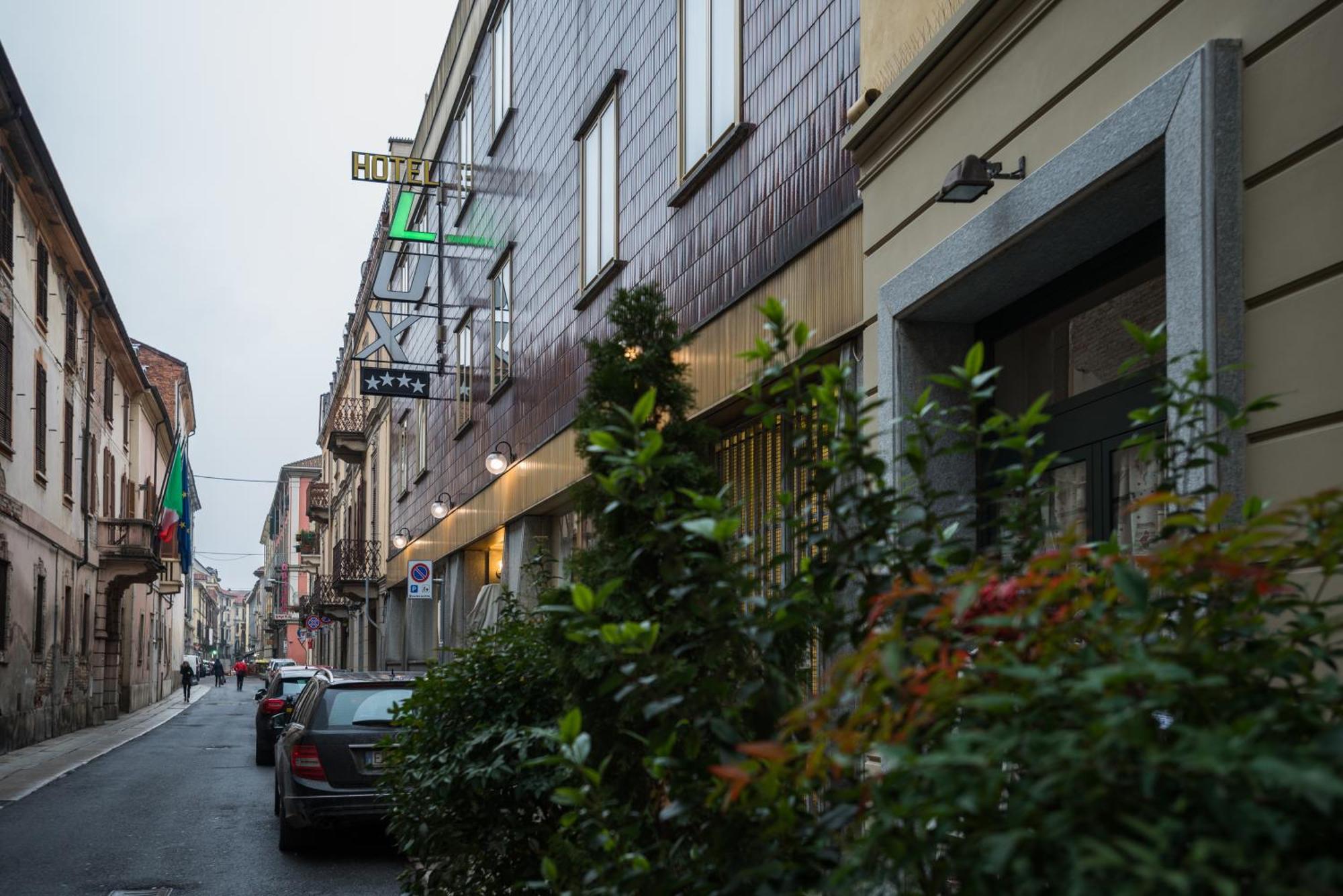 Hotel Lux Alessandria Ngoại thất bức ảnh